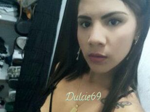 Dulcie_69