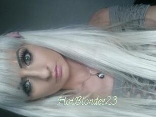 HotBlondee23