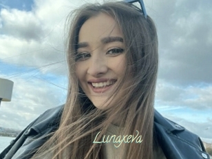 Lunaxeva