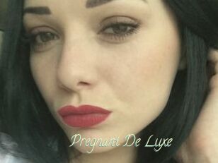 Pregnant_De_Luxe