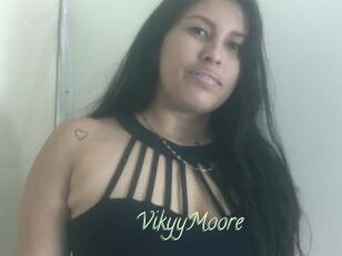 VikyyMoore